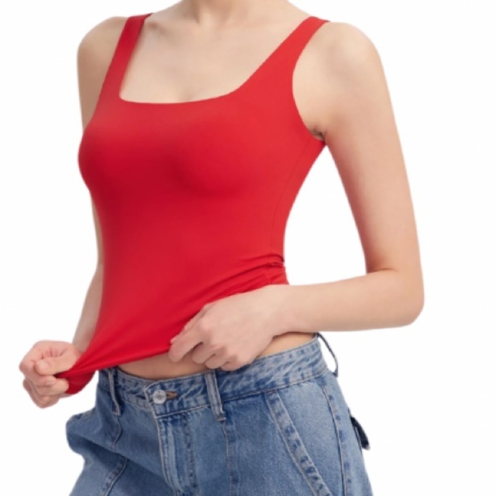 Pumiey Red Women's Top